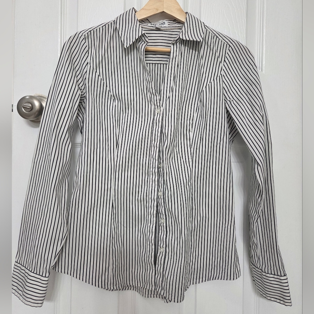 Express Women's Black and White Striped Button Down Shirt